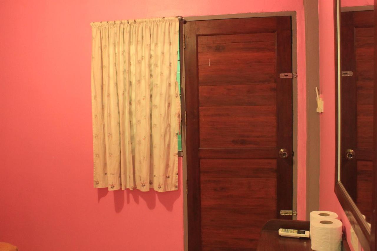 Baan Talay Guesthouse Haad Rin Exterior foto